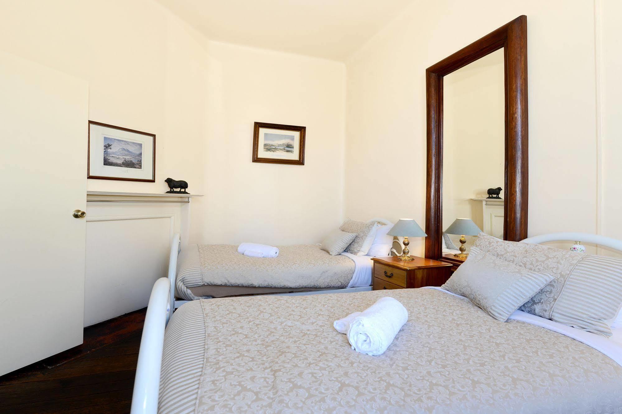 Edinburgh Gallery Bed & Breakfast Hobart Exterior foto